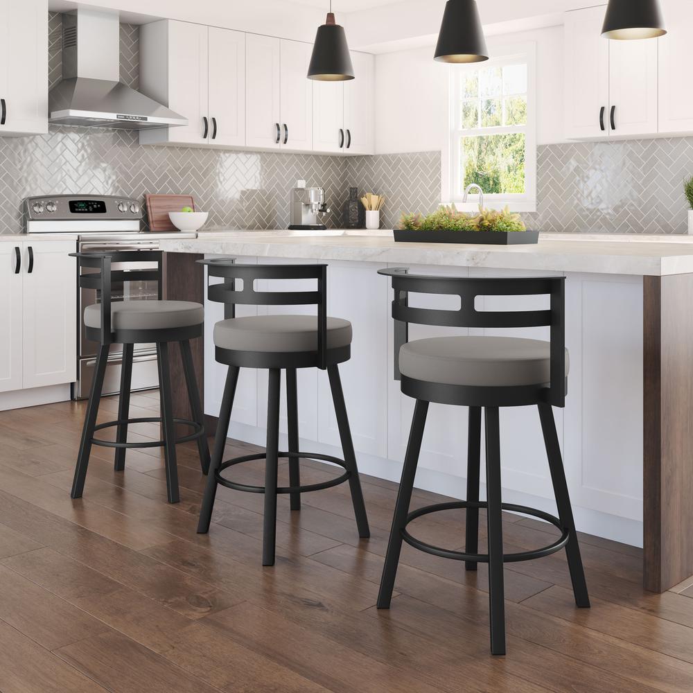 Render 30 in. Swivel Bar Stool. Picture 5