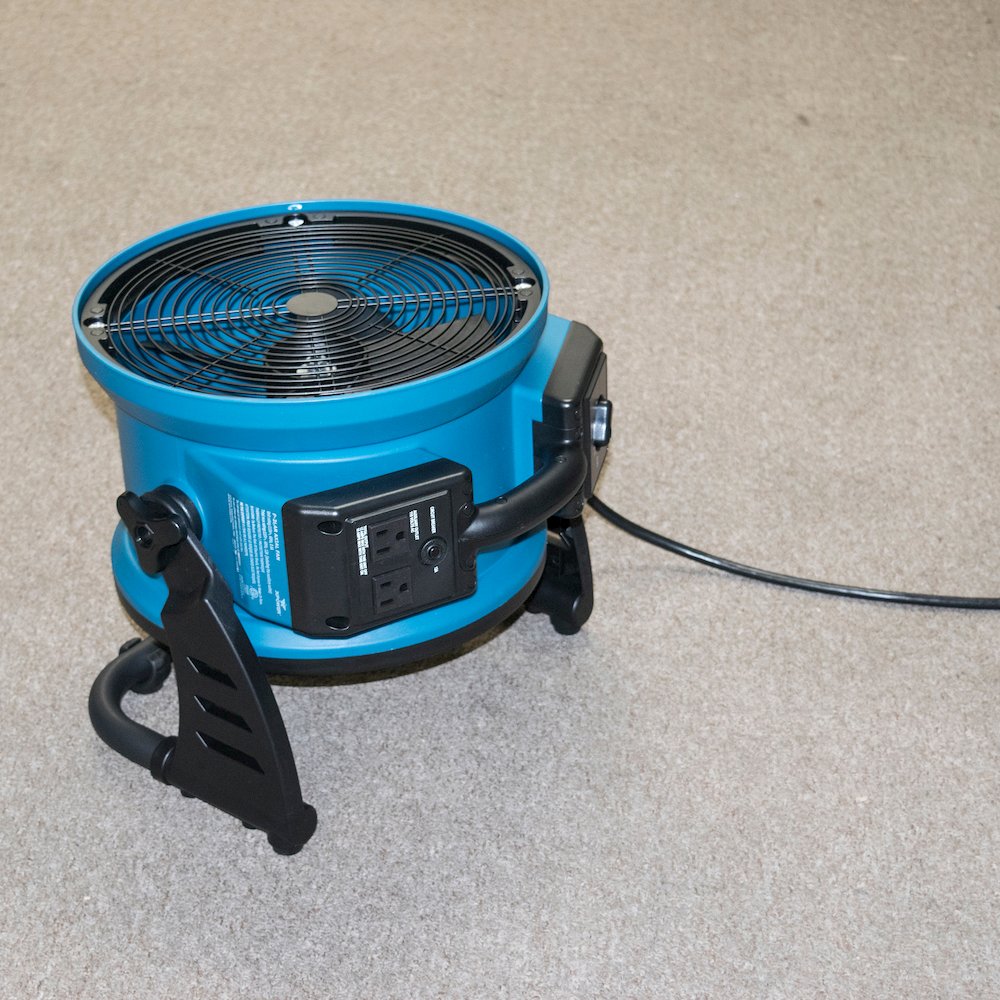 4 Speed 13" Ventilation Axial Air Mover, Blower, Fan with Built-in Power Outlets. Picture 30