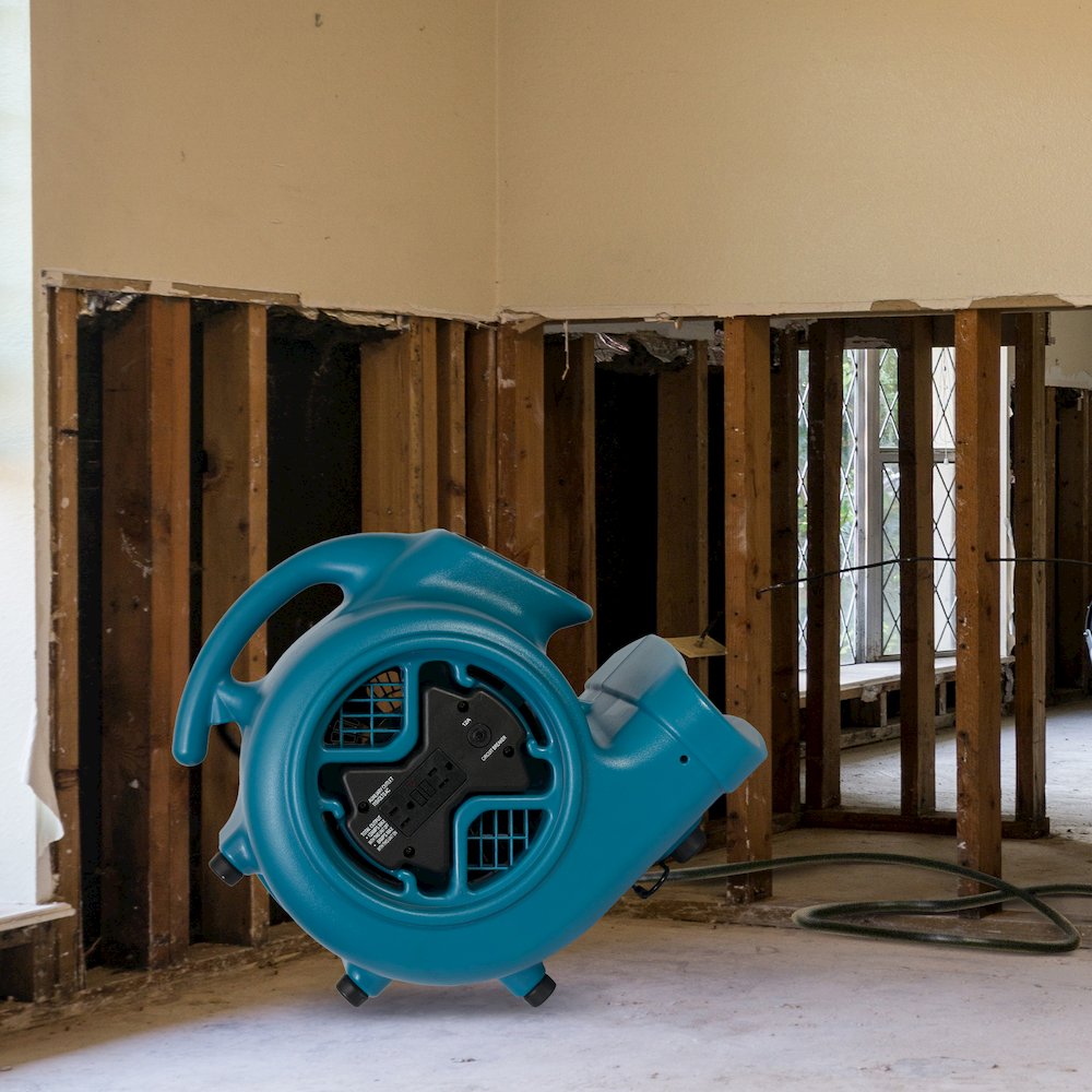 1/3 HP 2600 CFM 3 Speed, Carpet Dryer, Blower with Built-in GFCI Power Outlets. Picture 8