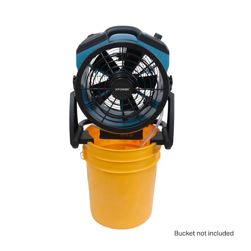 Battery Operated Cordless Variable Speed 11" Outdoor Cooling Misting Fan. Picture 1