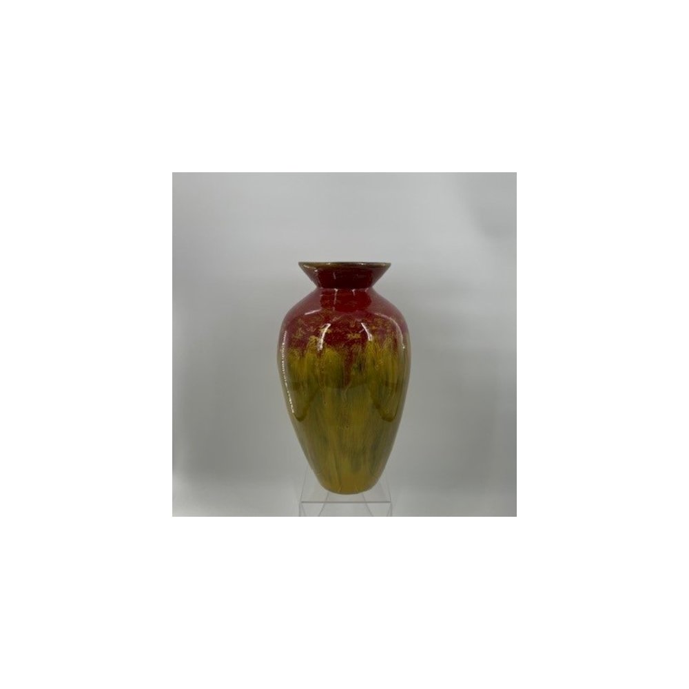 Red/Gold Spun Bamboo Vase. Picture 1