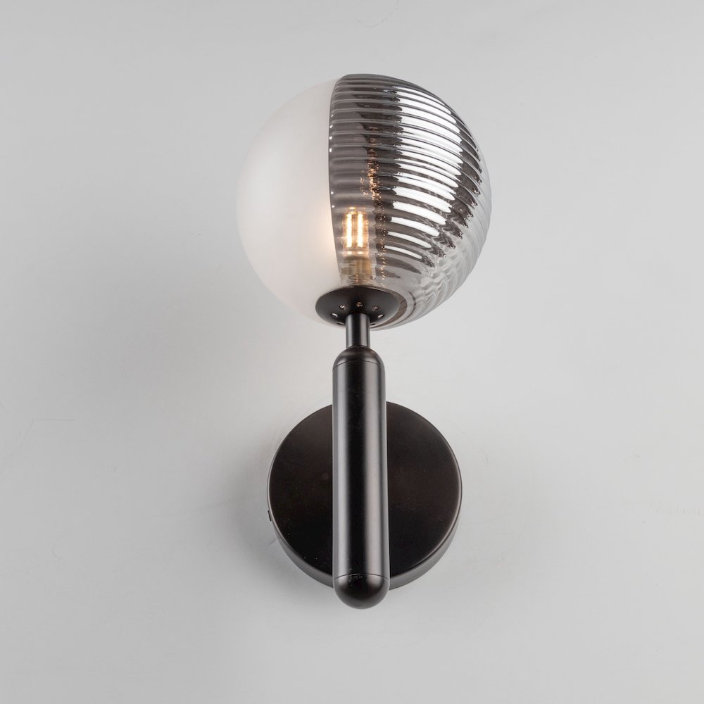 Bolla Collection 1Light Sconce Black. Picture 4