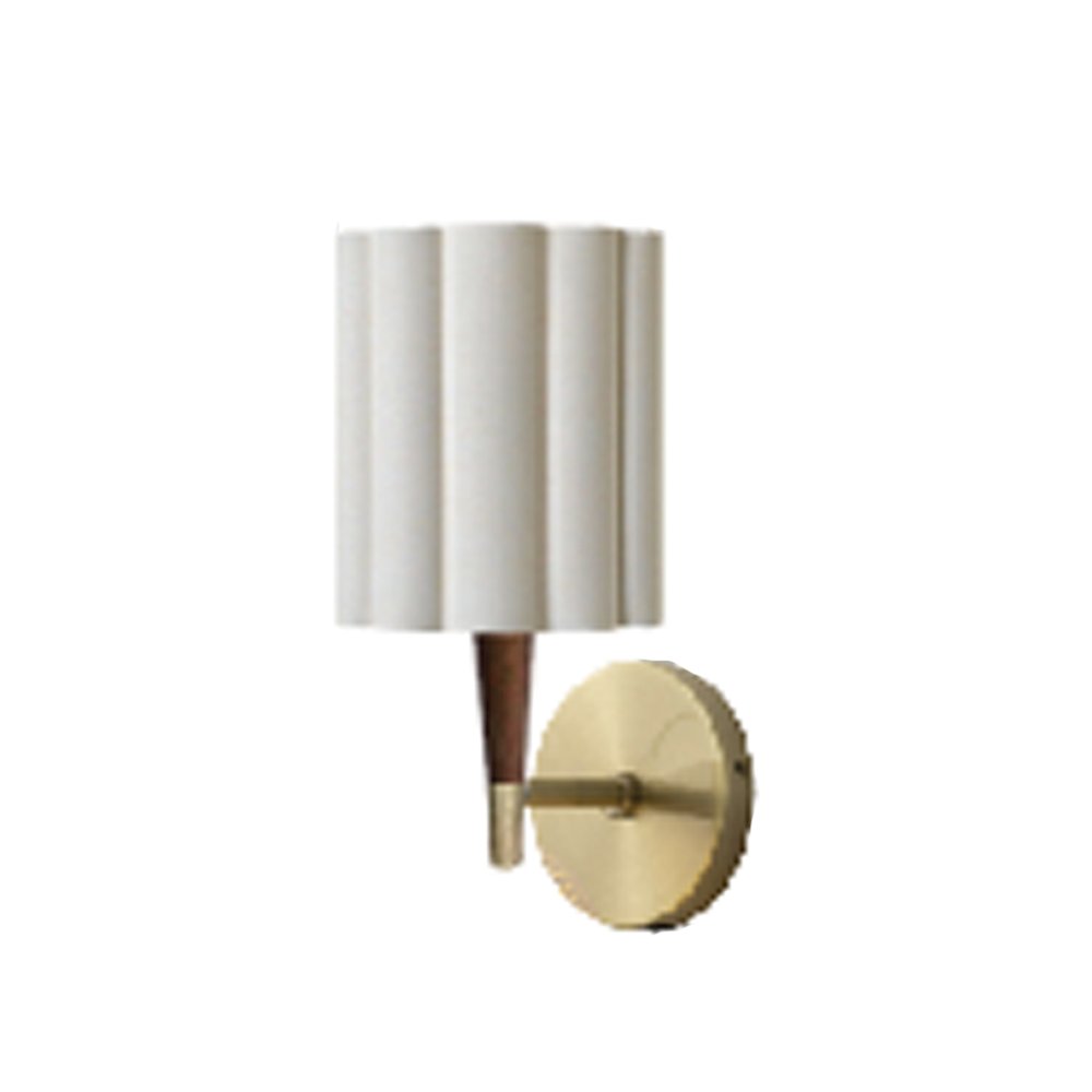 Scalloped Plug-in Wall Sconce. Picture 1