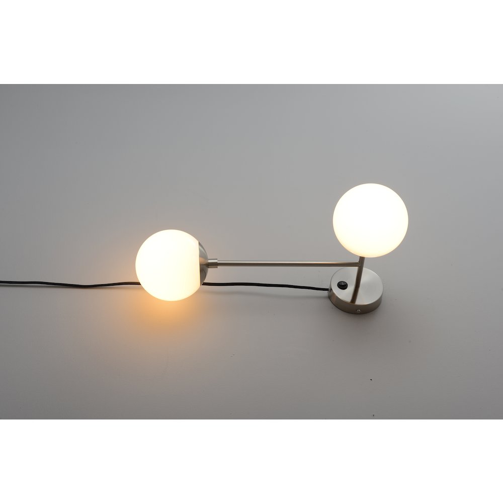 Duo Modern Contemporary Wall Sconce - Satin Nickel, Plug-in. Picture 5