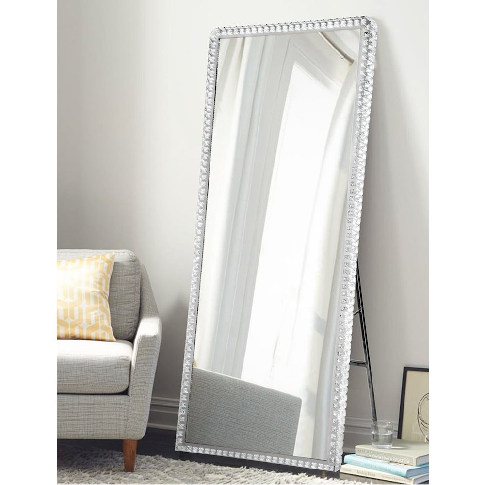 Marilyn Illuminated Leaner Floor Mirror. Picture 5