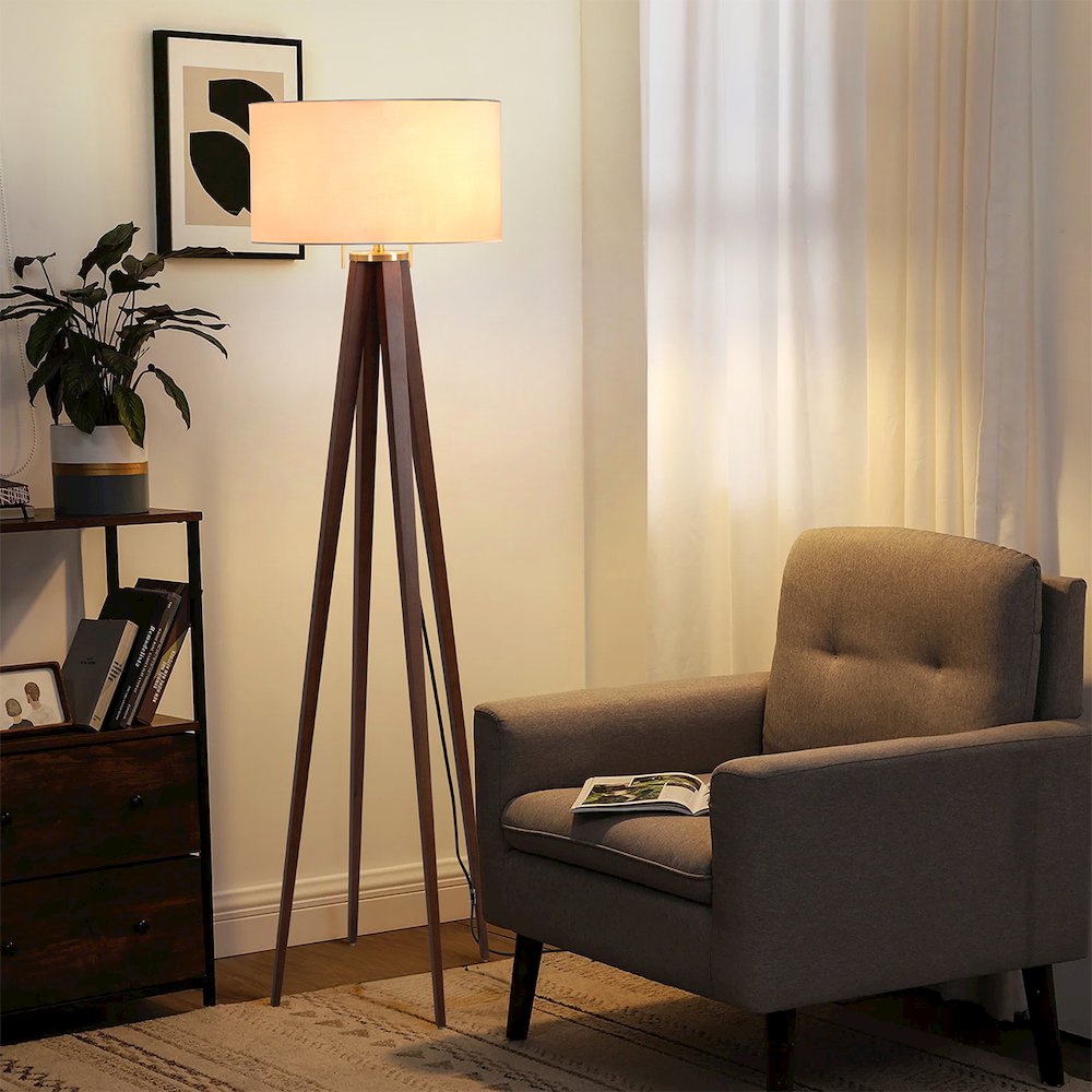 Quattro Floor Lamp - Dark Walnut. Picture 4