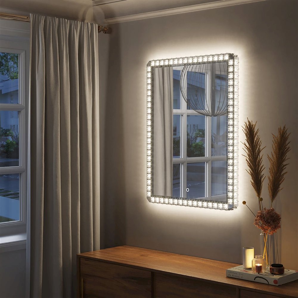 Marilyn Illuminated Rectangular Wall Mirror. Picture 2