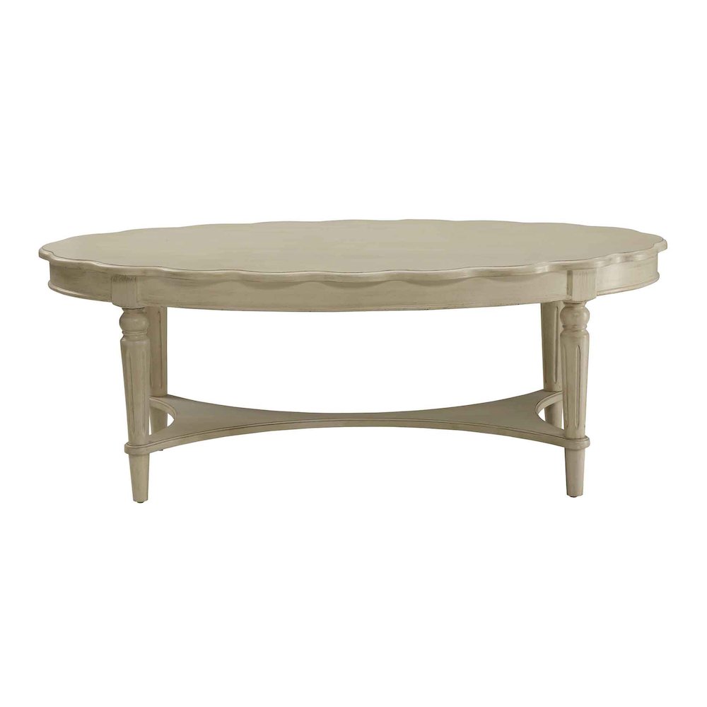 Antique White Coffee Table with Bottom Shelf. Picture 2