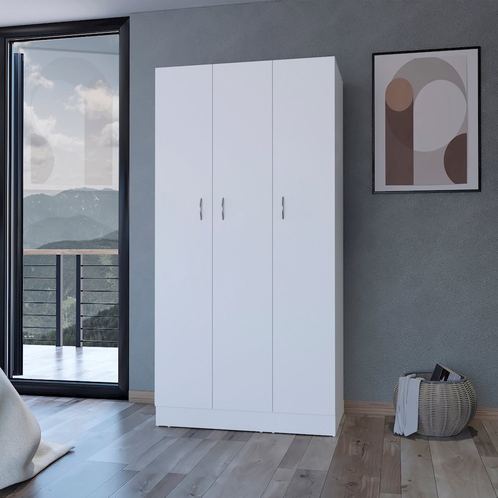 3-Door Wardrobe with Hanging Rod White. Picture 4