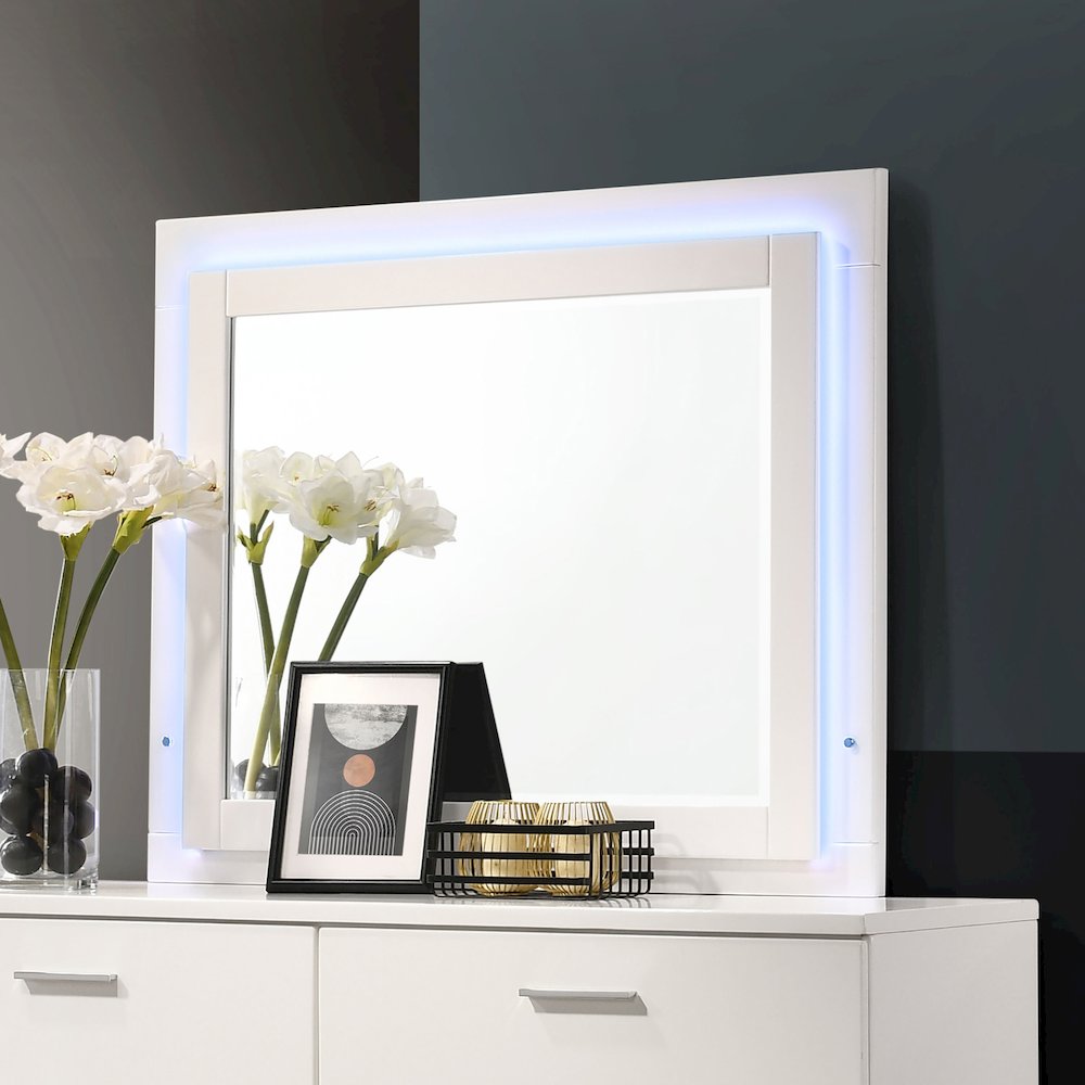 Glossy White Rectangle Mirror with LED Light. Picture 2