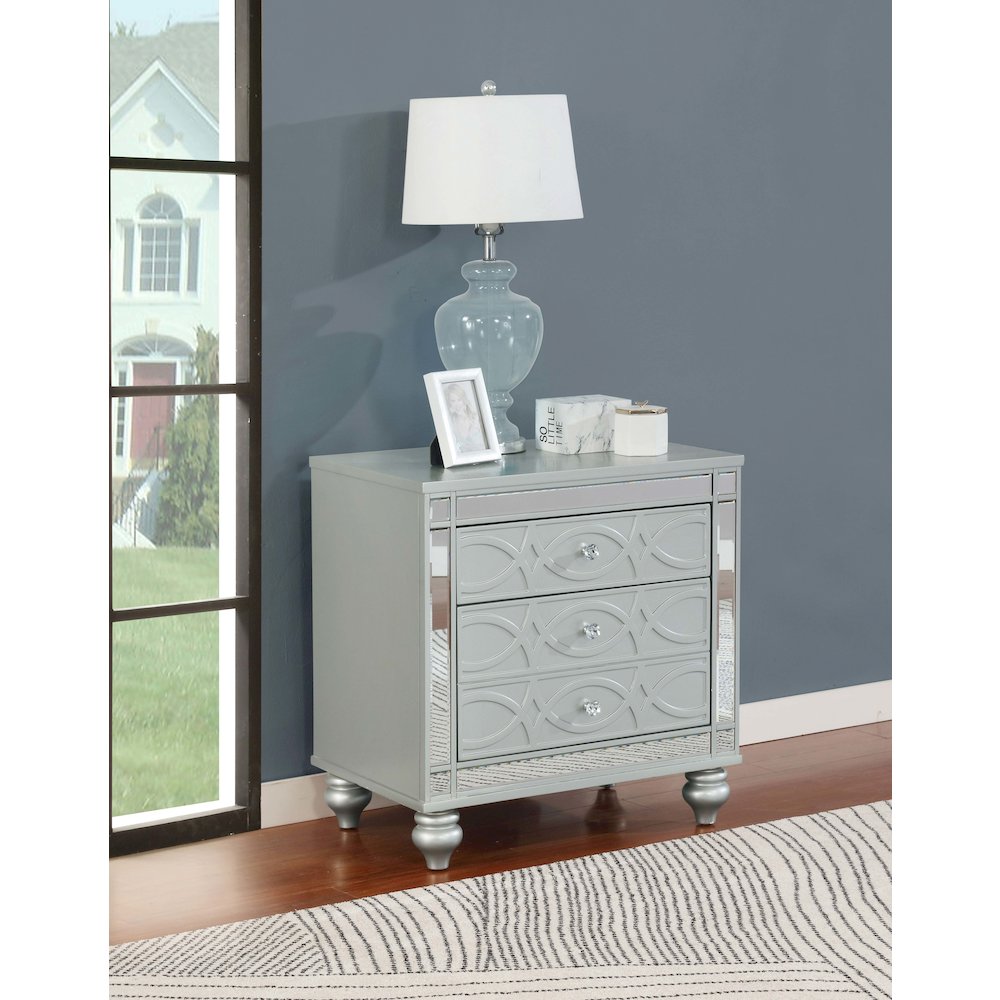Menlo Silver Metallic 2-drawer Nightstand. Picture 15