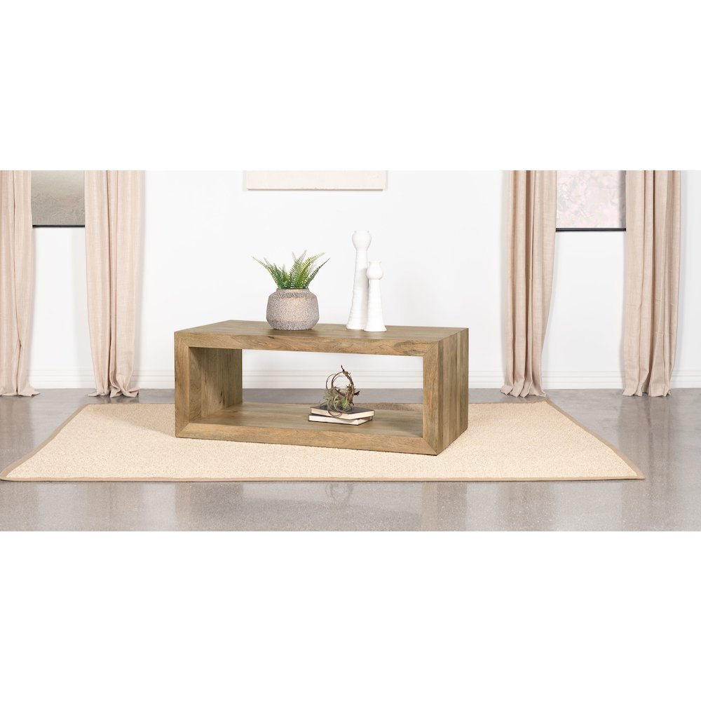 Natural Rectangular Coffee Table. Picture 2