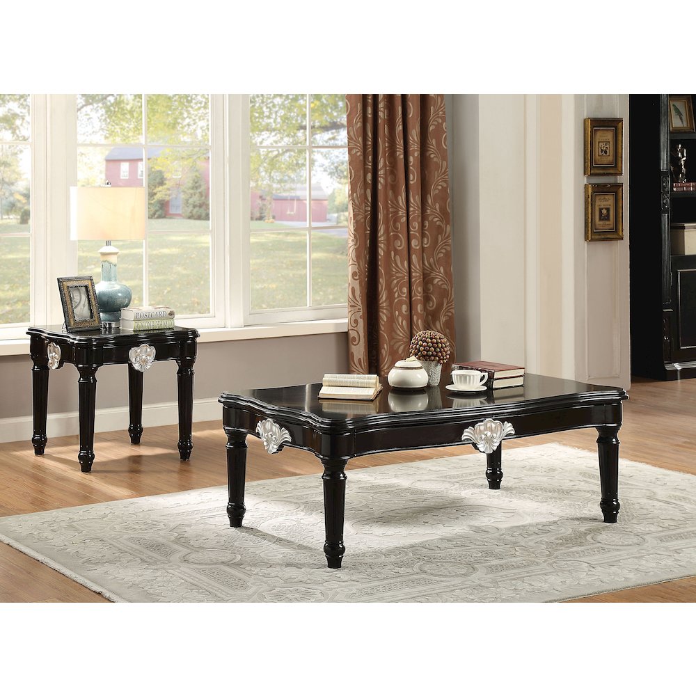 Black End Table with Turned Legs. Picture 3