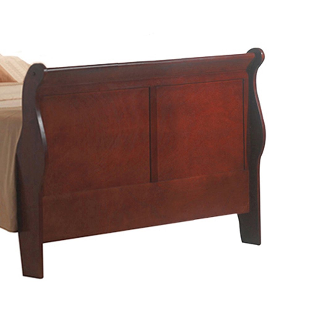 Cherry Sleigh Bed. Picture 3