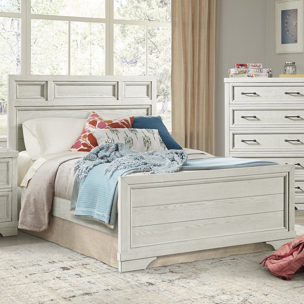Westwood Design Foundry Traditional Wood Complete Full Bed in White Dove. Picture 1