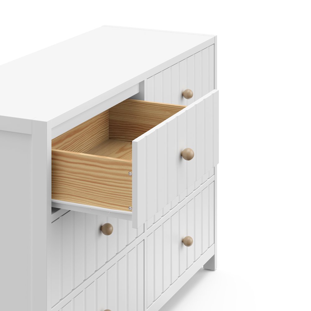 Graco Teddi 6 Drawer Double Dresser (White). Picture 5