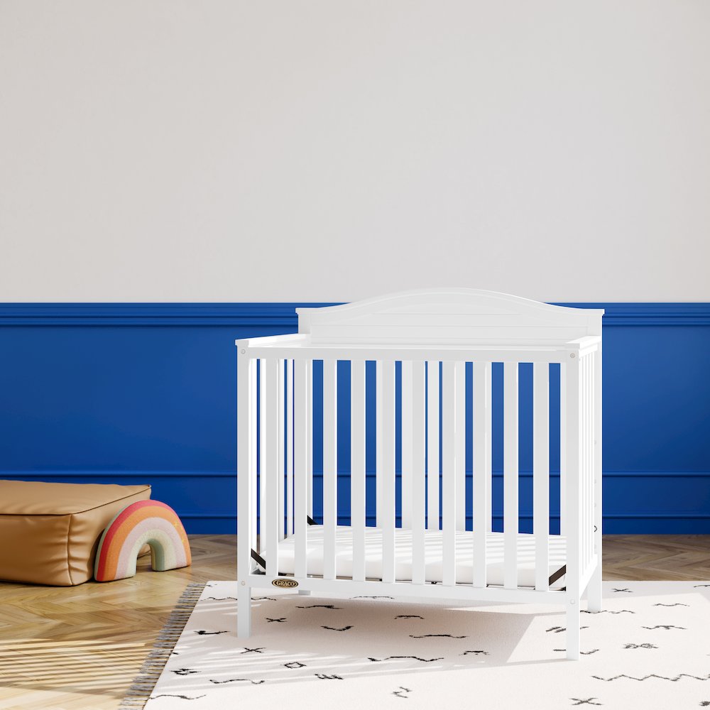 Graco Stella 4-in-1 Convertible Mini Crib with Bonus Mattress - White. Picture 2