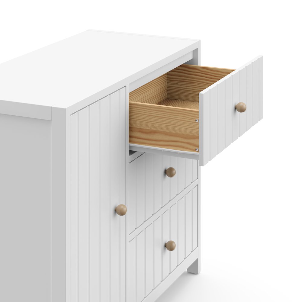 Graco Teddi Drawer Combo Dresser (White). Picture 5