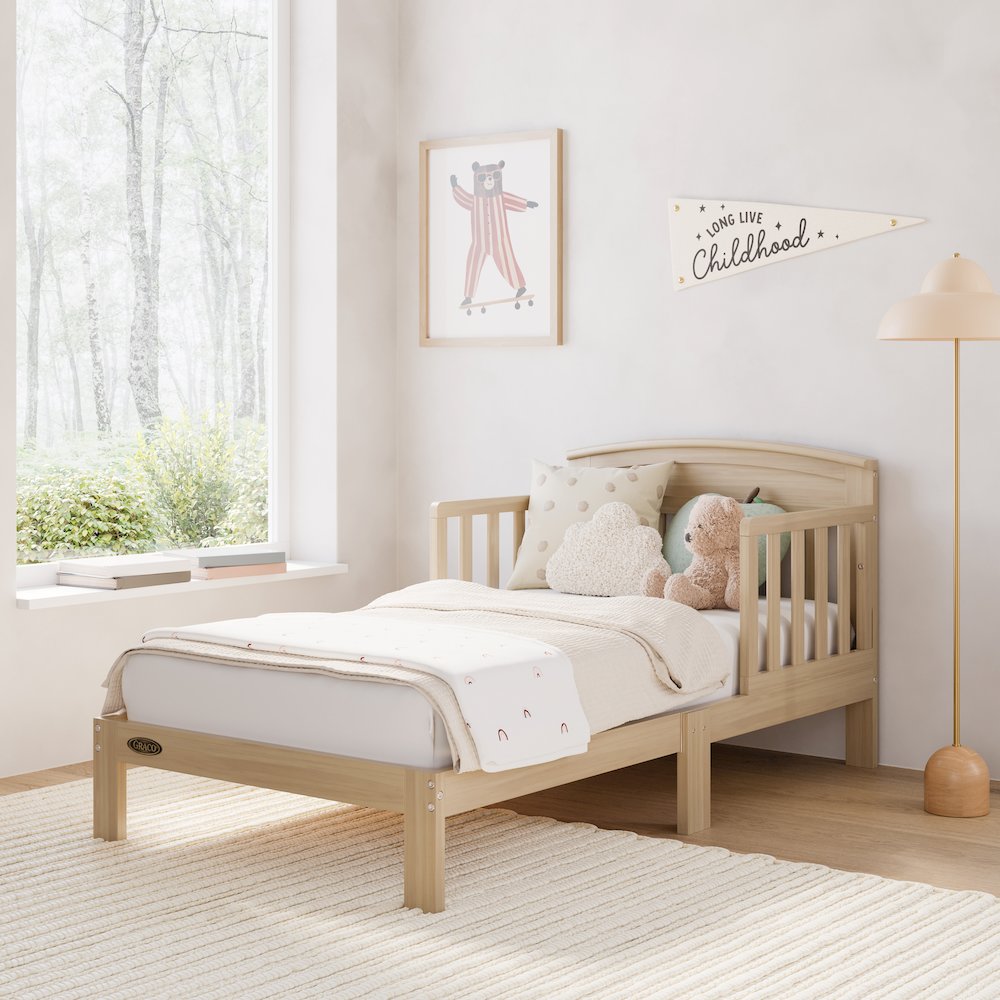 Benton Toddler Bed - White. Picture 2