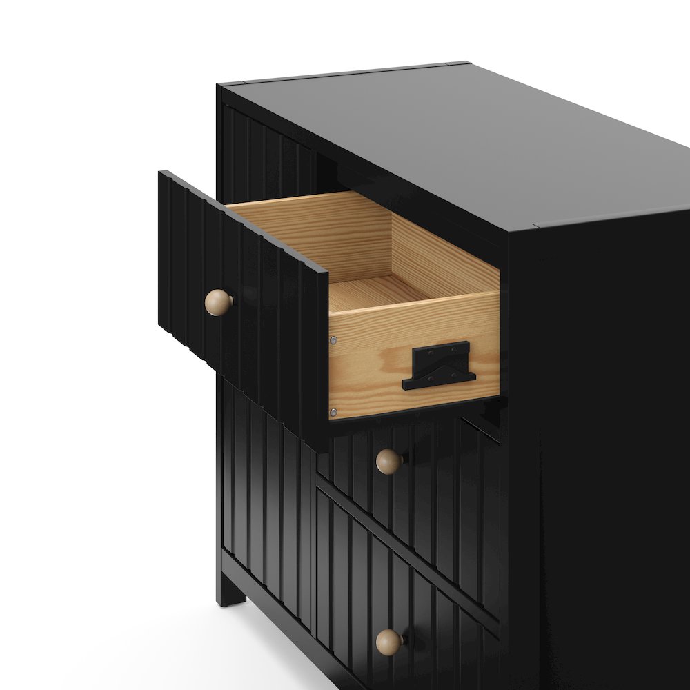 Graco Teddi Drawer Combo Dresser (Black). Picture 5
