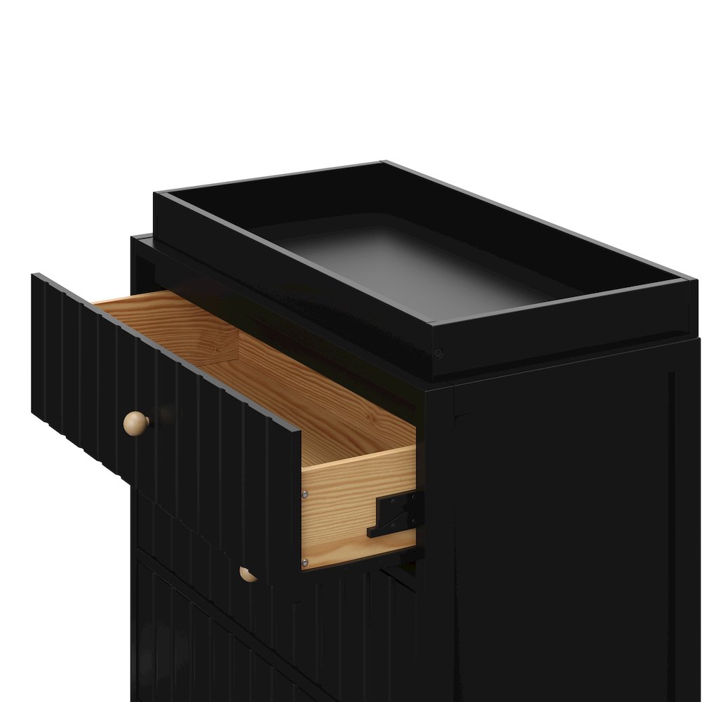 Graco Teddi 3 Drawer Chest with Changing Table Topper (Black). Picture 4