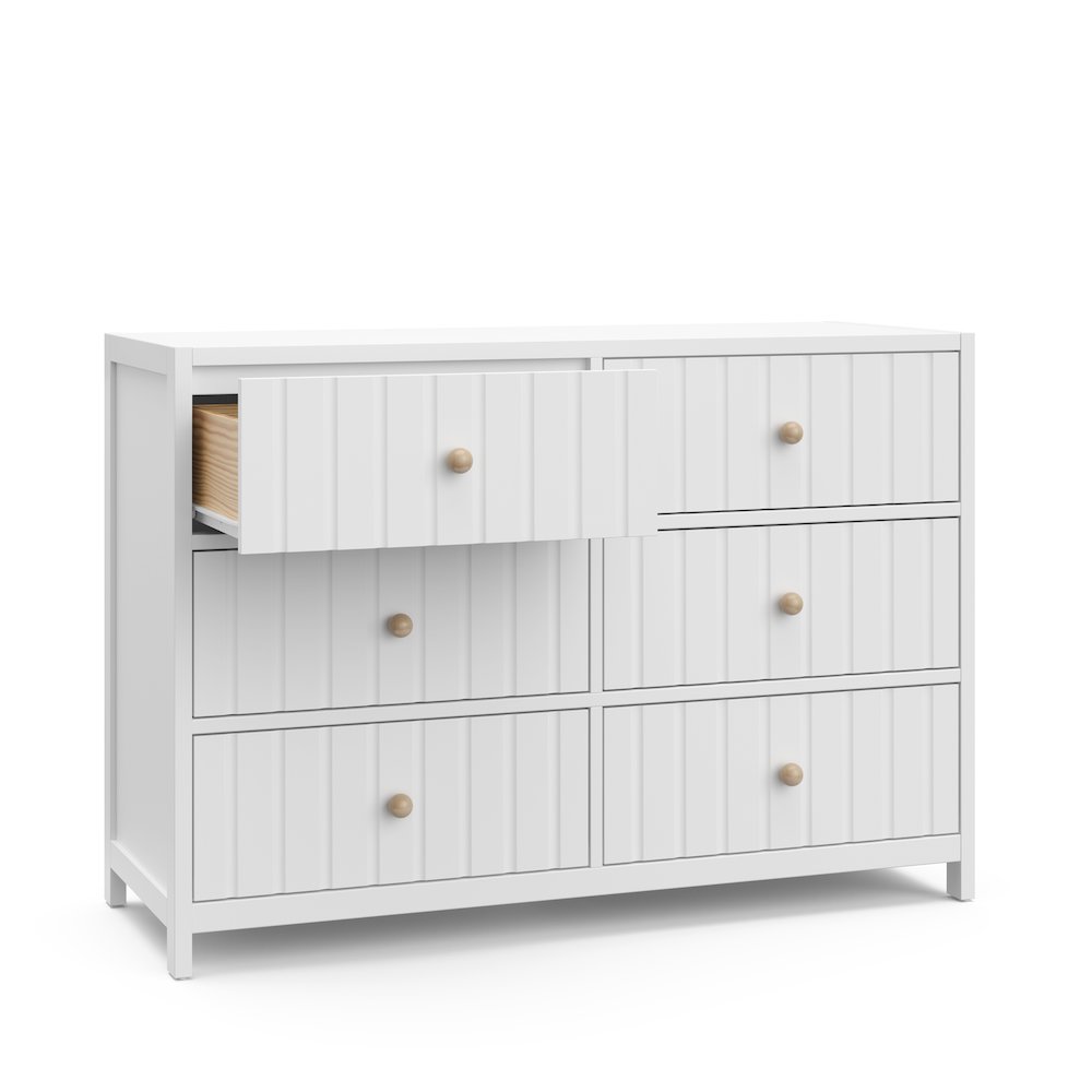 Graco Teddi 6 Drawer Double Dresser (White). Picture 4