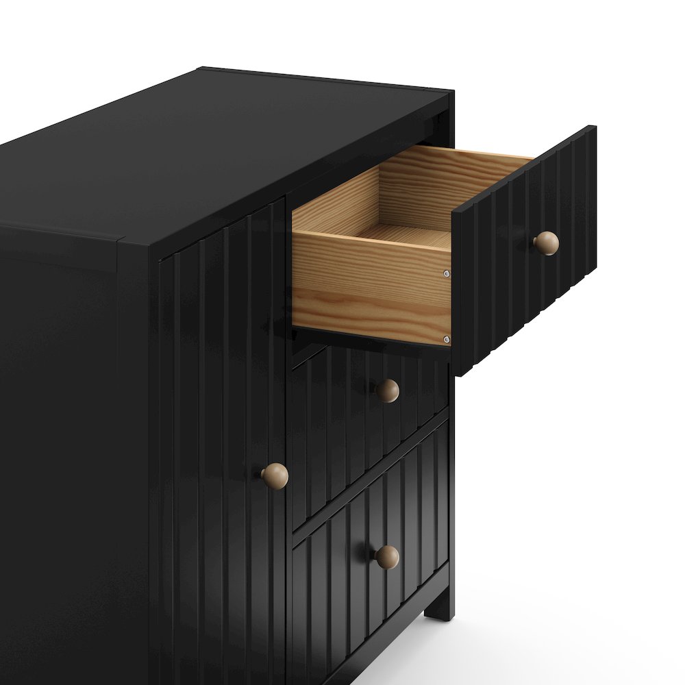 Graco Teddi Drawer Combo Dresser (Black). Picture 4