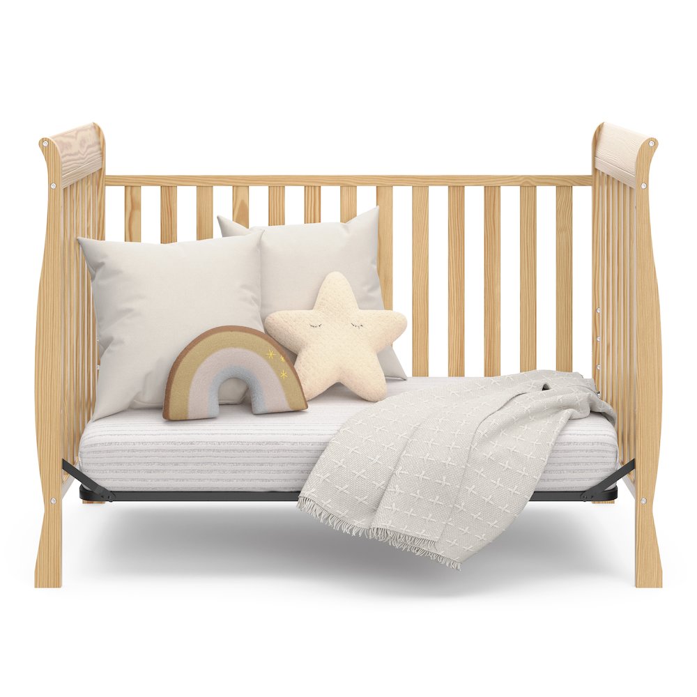 Storkcraft Maxwell 3-in-1 Convertible Crib - Natural. Picture 4