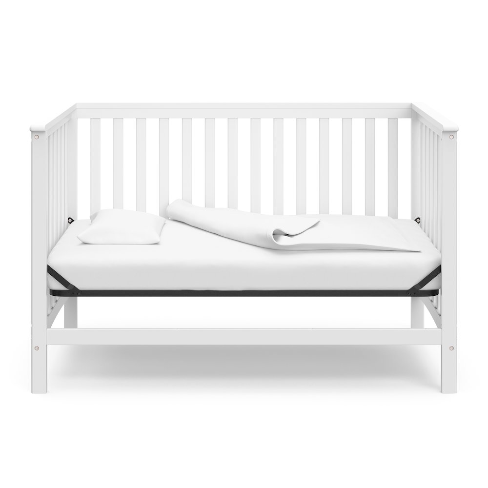 Storkcraft Hillcrest 4-in-1 Convertible Crib - White. Picture 5