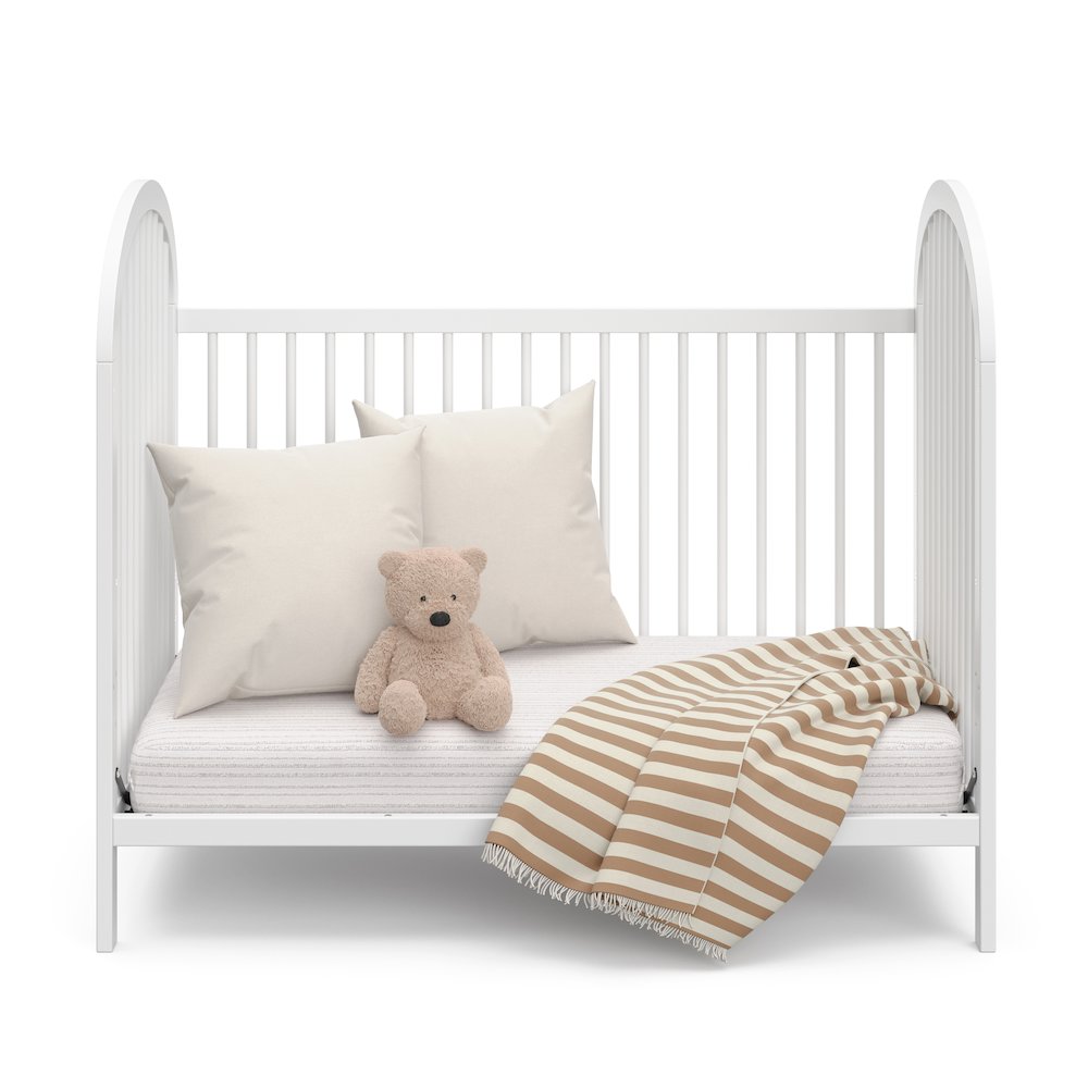 Graco Olivia 3-in-1 Convertible Crib (White) – GREENGUARD Gold Certified. Picture 5