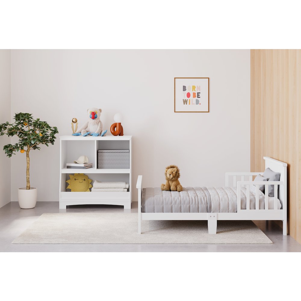 Graco Bailey Toddler Bed (White) - Toddler Bed Frame Fits Standard-Size Crib. Picture 2