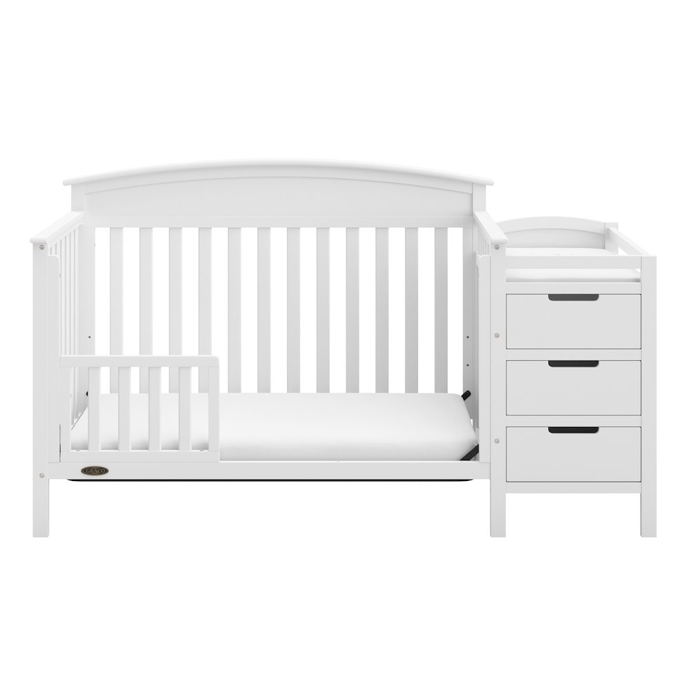 Graco Benton 4-in-1 Convertible Crib and Changer (White). Picture 6