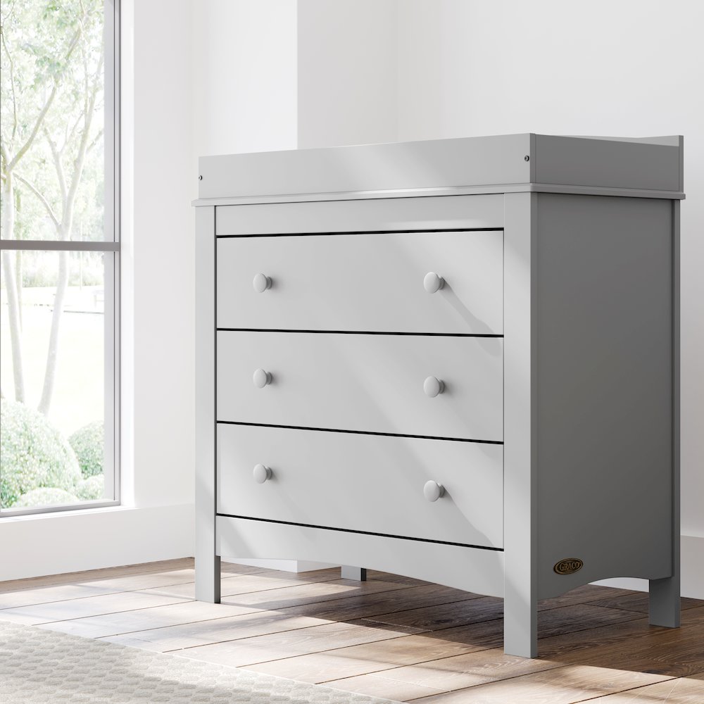 Graco Noah 3 Drawer Chest with Changing Topper (Pebble Gray). Picture 2