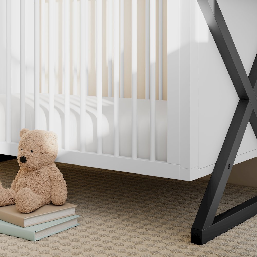 Storkcraft Equinox 3-in-1 Convertible Crib - Gray. Picture 3
