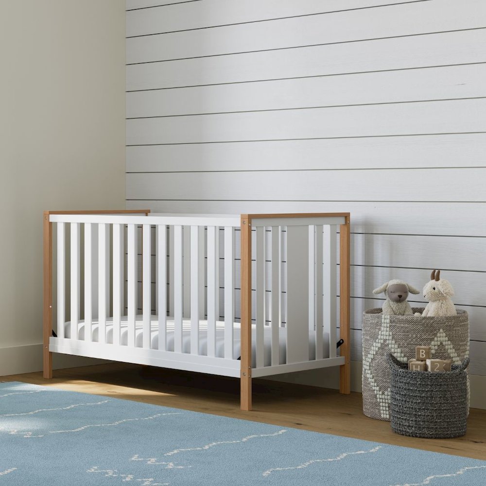 Storkcraft Modern Pacific 4-In-1 Convertible Crib - White/Vintage Driftwood. Picture 2