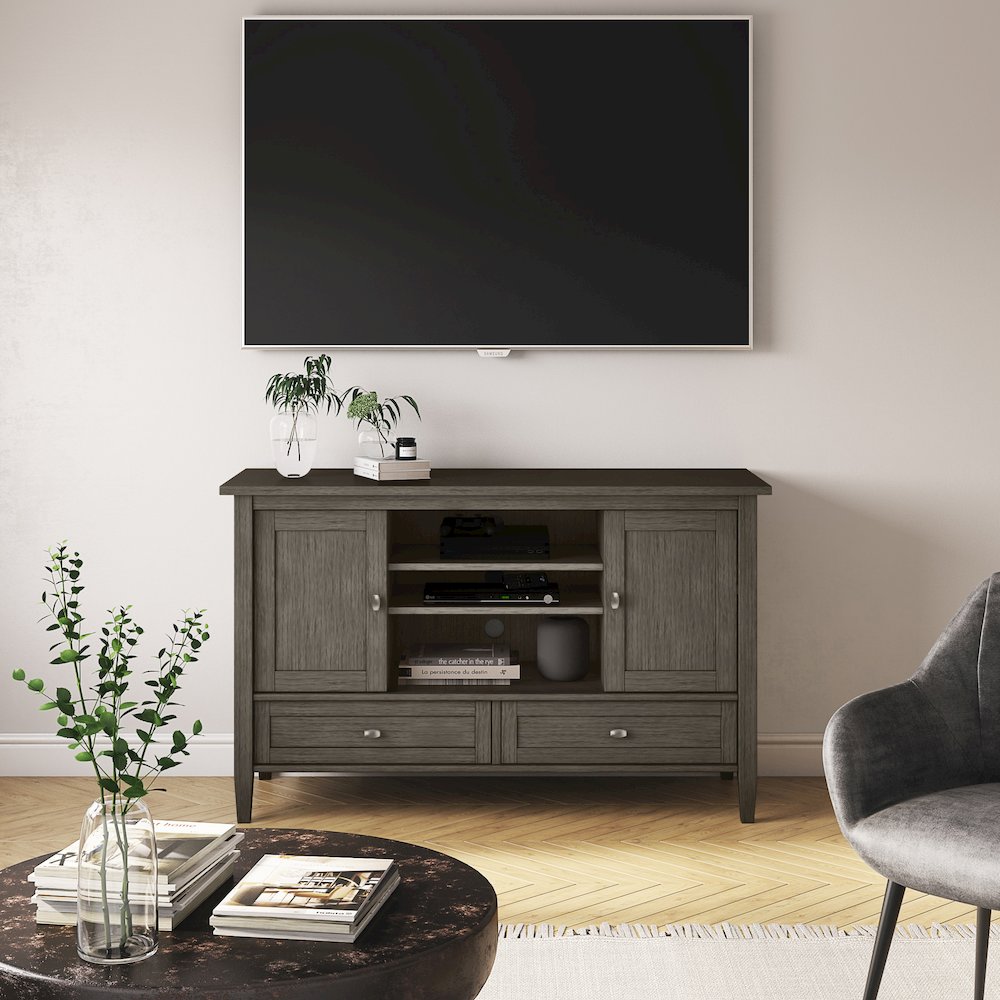 Warm Shaker Solid Wood Tv Media Stand In Farmhouse Grey For Tvs Up To 50 Inches. Picture 5
