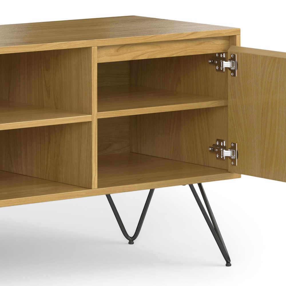 Hunter Tv Media Stand In Oak Veneer. Picture 4