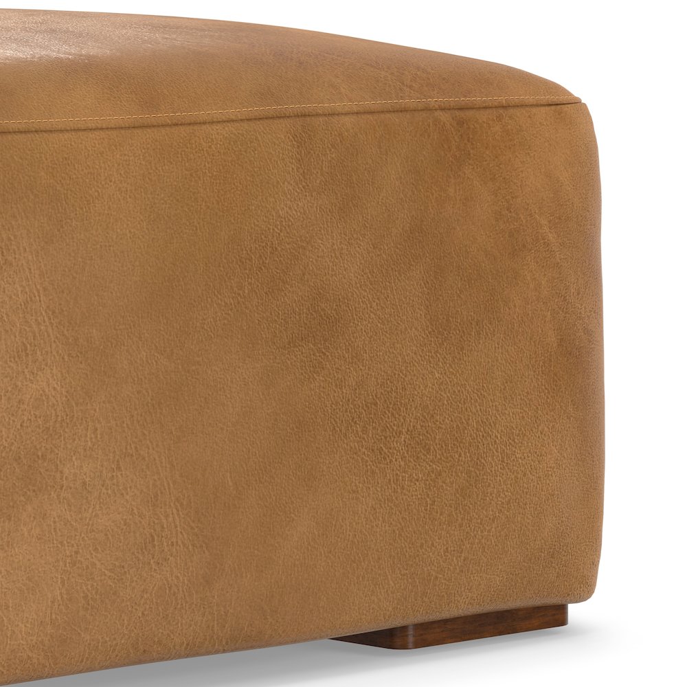 Rex Ottoman In Genuine Leather. Picture 3