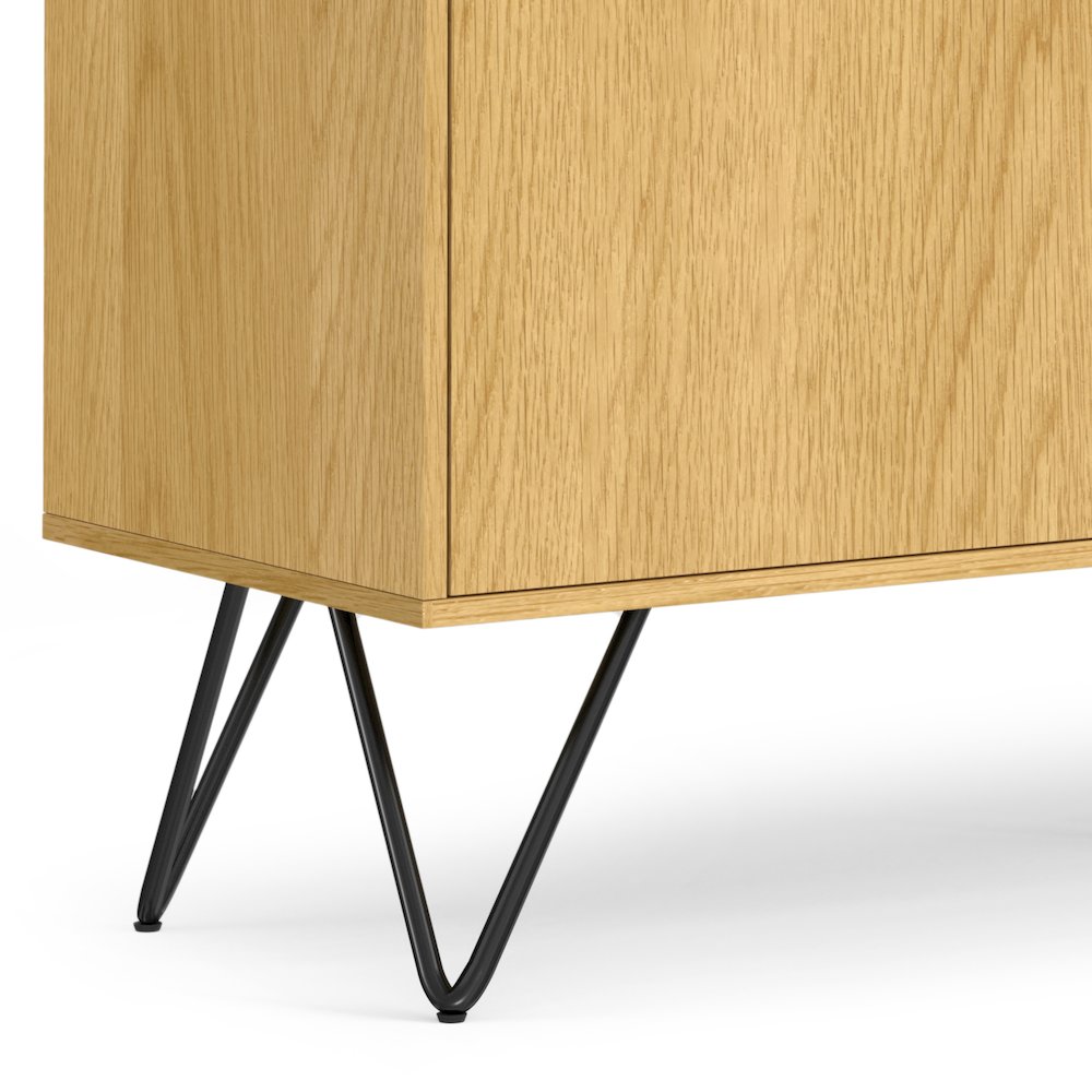 Hunter 3 Door Sideboard Buffet In Oak Veneer. Picture 4