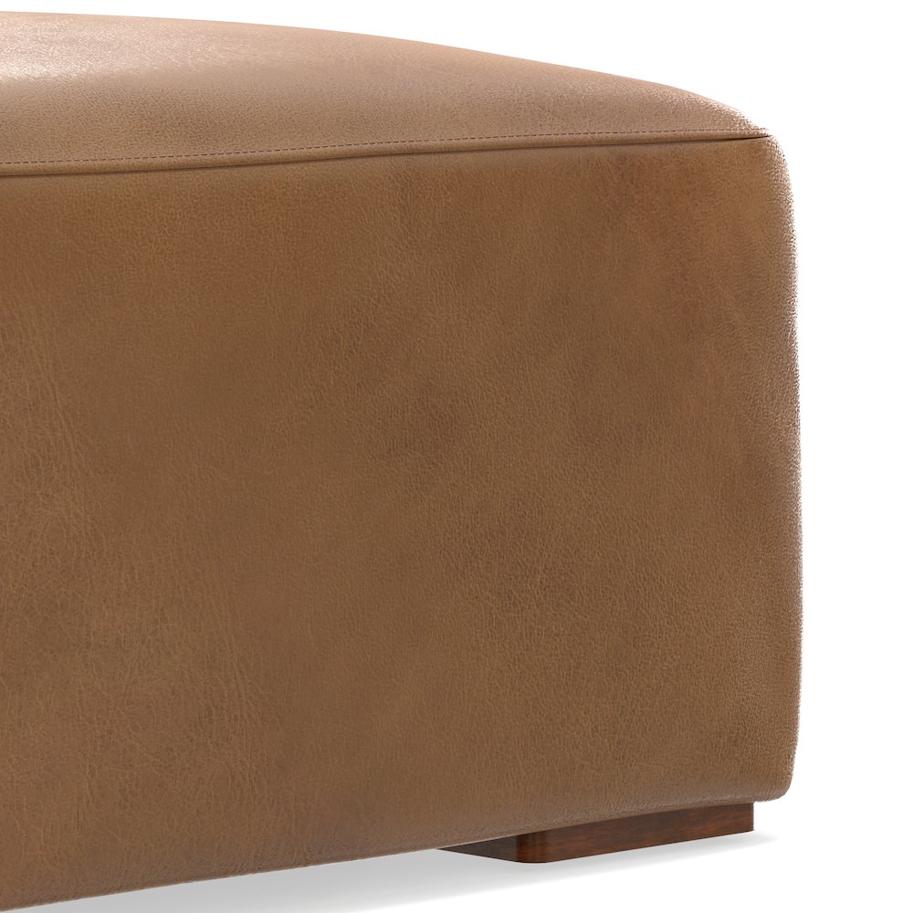 Rex Ottoman In Genuine Leather. Picture 3