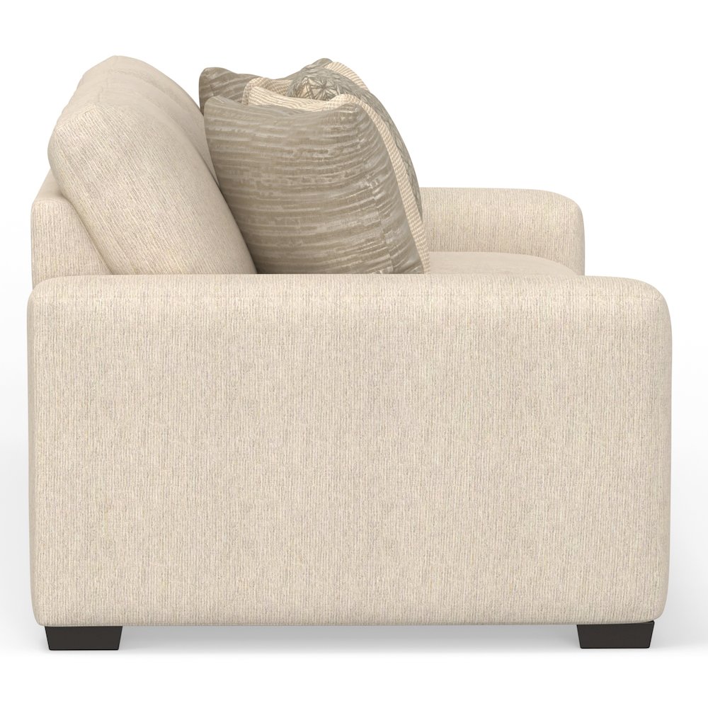 Hyde Park Sofa in Brown Color. Picture 4
