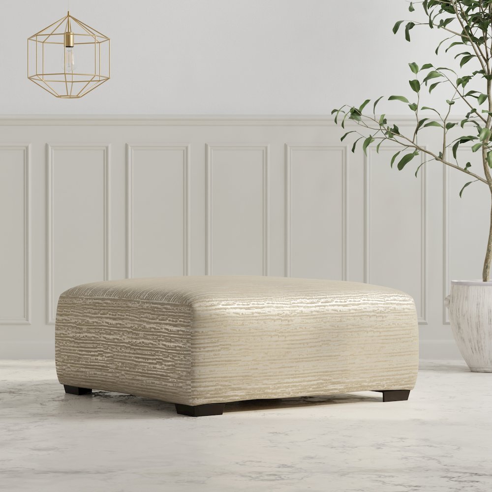Hyde Park Cocktail Ottoman in Brown Color. Picture 5