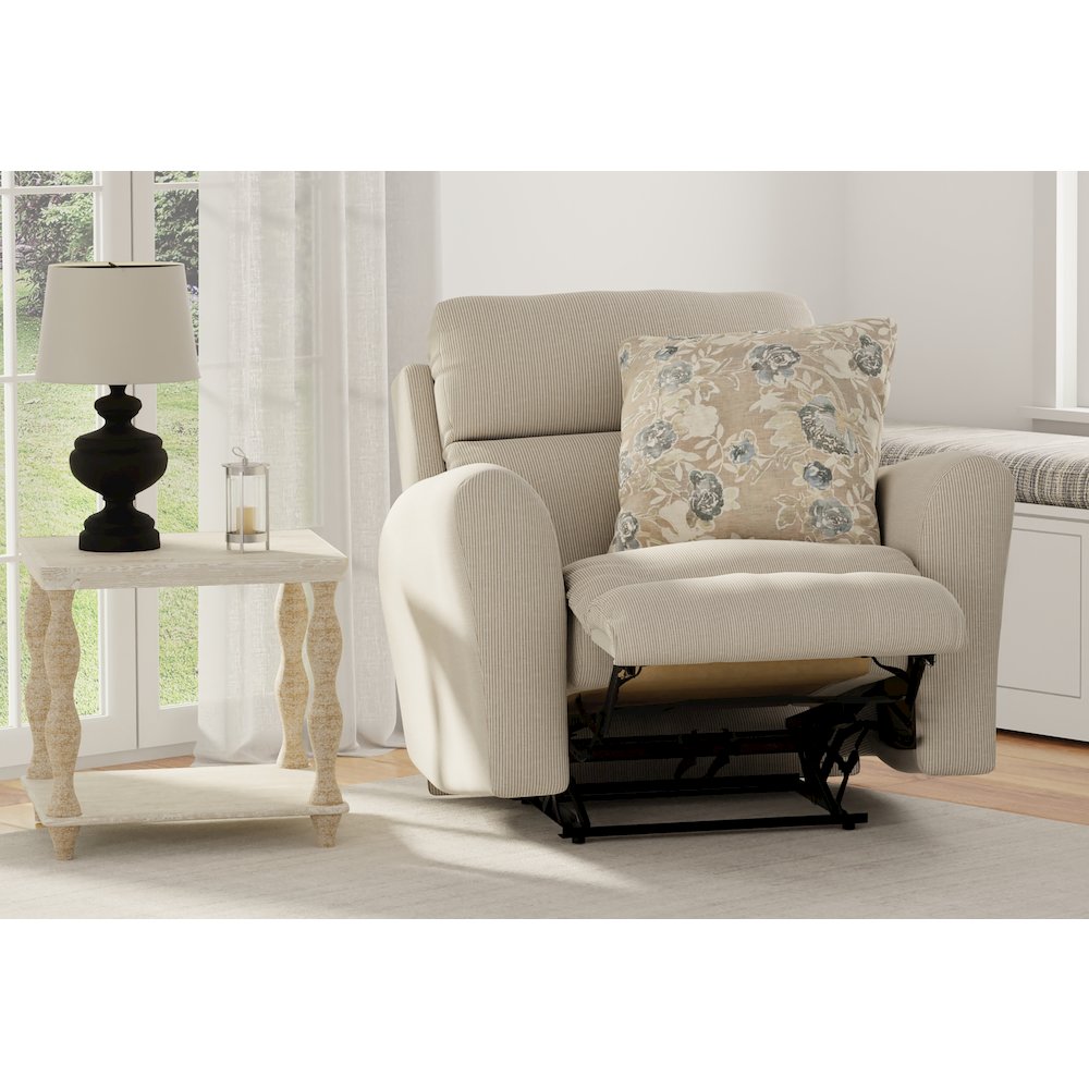 Chappy Lay Flat Recliner. Picture 22