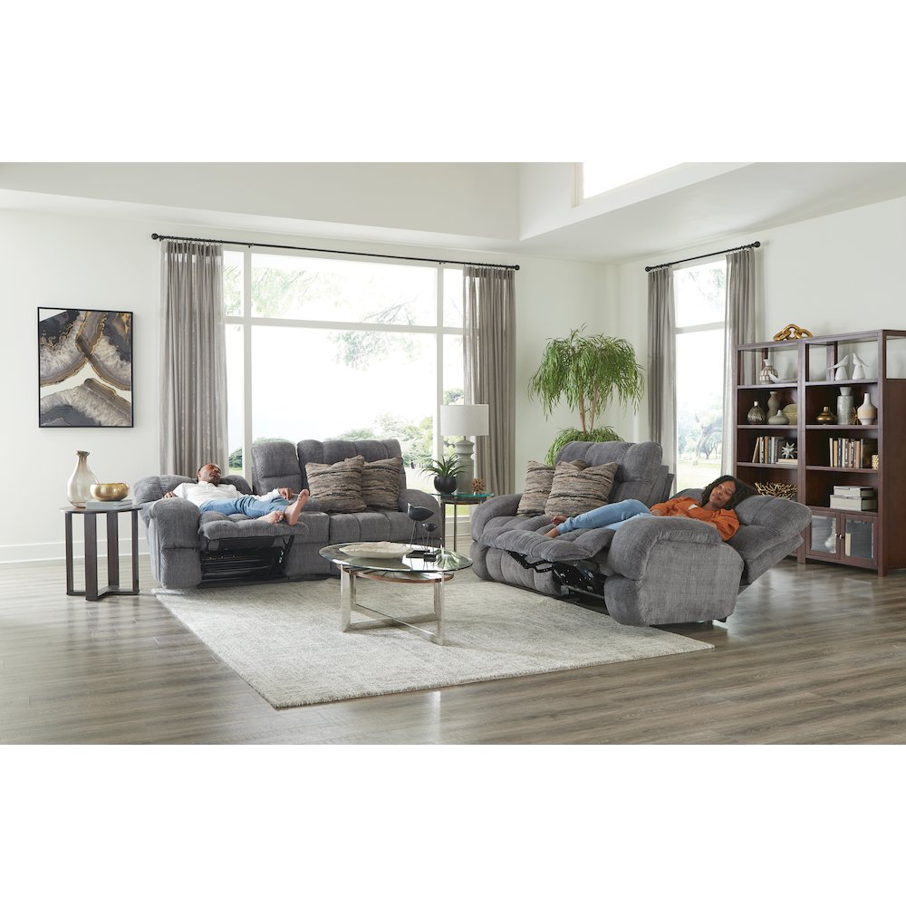 Ashland Lay Flat Reclining Sofa. Picture 8