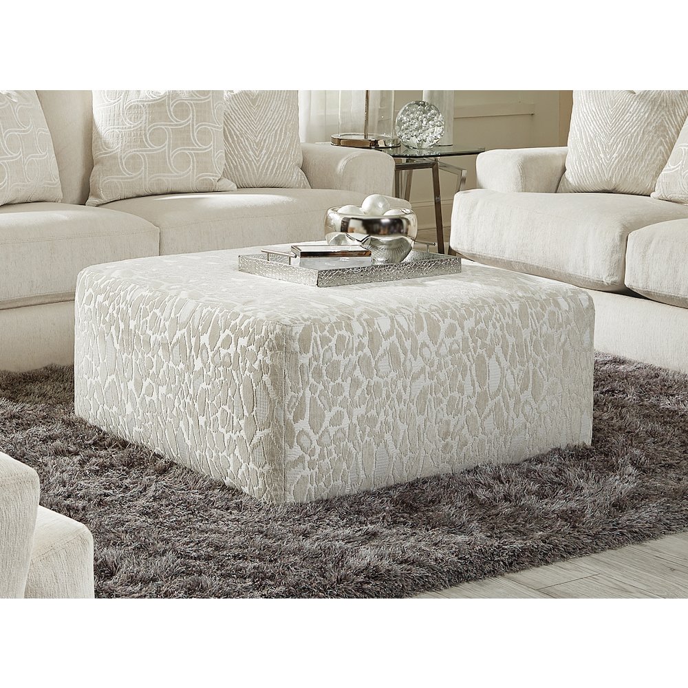 Lamar Cocktail Ottoman in Brown Color. Picture 5