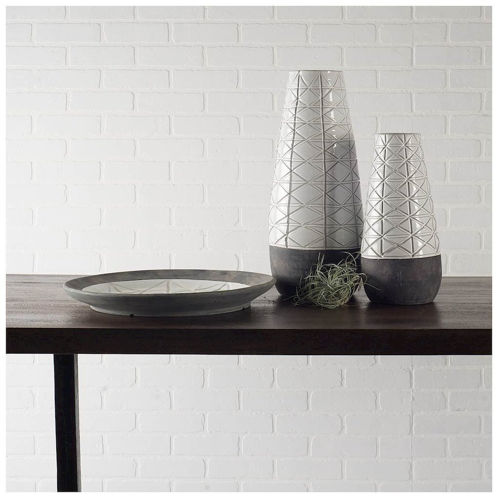 Harrier II Large Gray Ceramic Dark Base White Vase. Picture 2