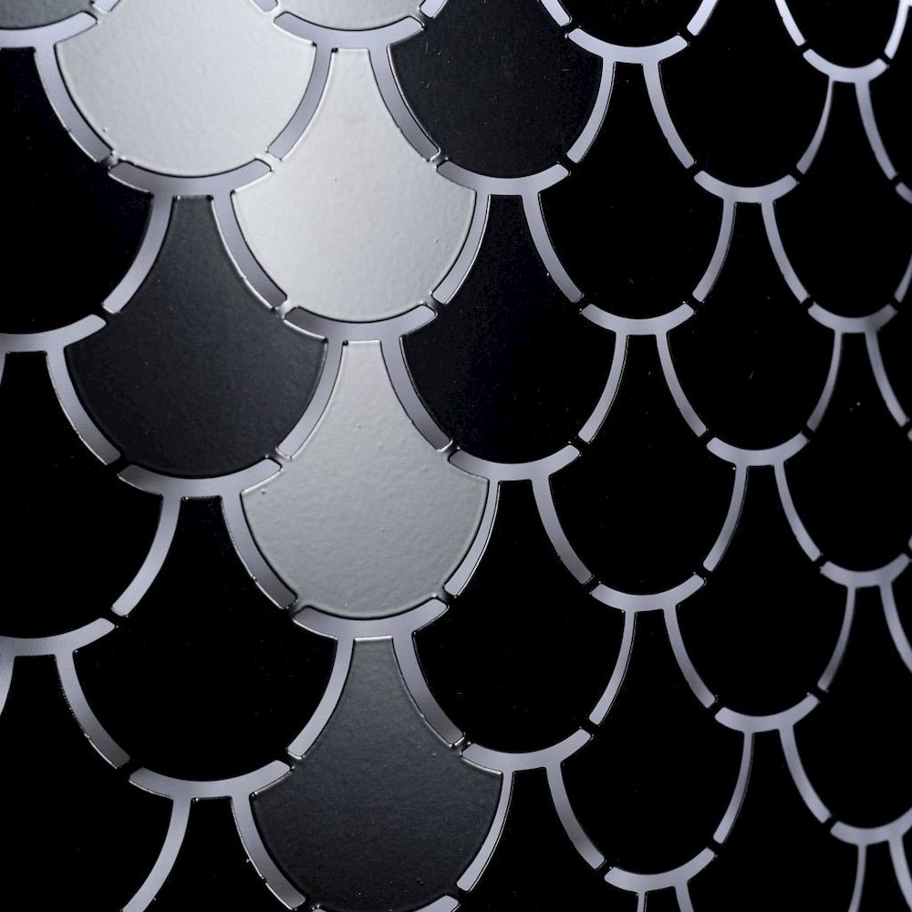 Brasseur I (26"x15") Charcoal Black Metal Fish Scale Three Bulb Chandelier. Picture 2
