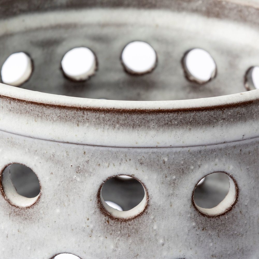 Canasta Large Rustic White Ceramic Decorative Vase. Picture 2