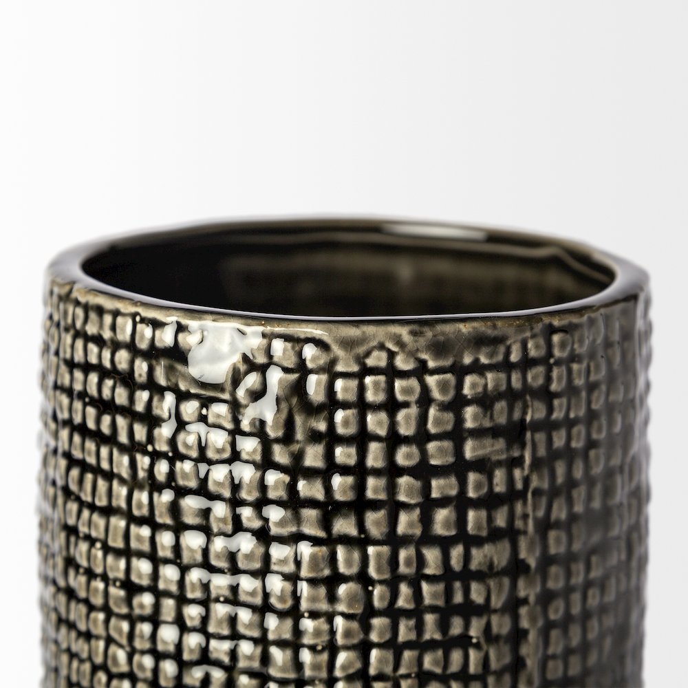Kona III Large Black/Gold Cylindrical Ceramic Vase. Picture 3