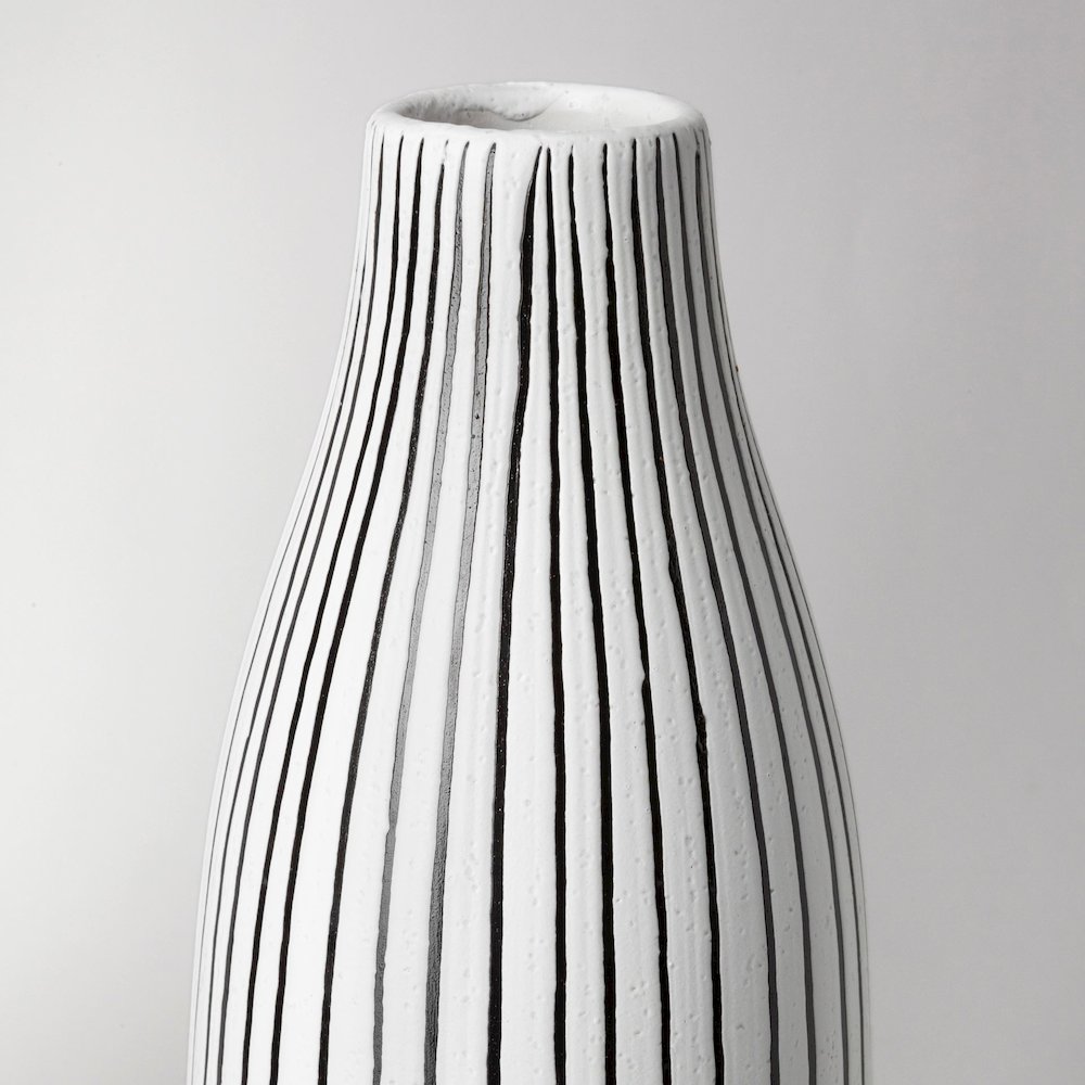 Kira I Small White Pinstripe Ceramic Vase. Picture 3